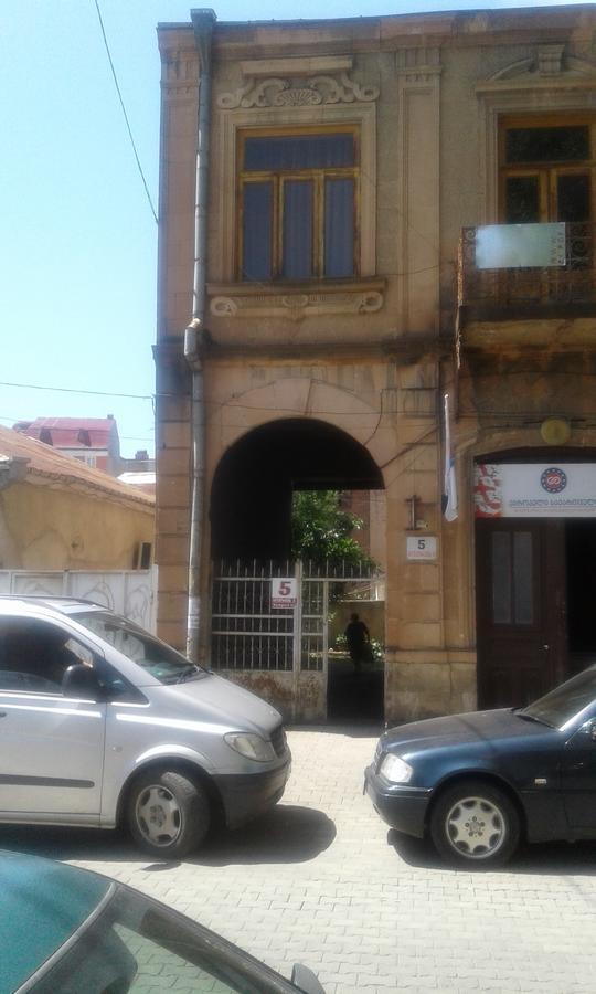 Appartamento Centr Kutaisi Esterno foto